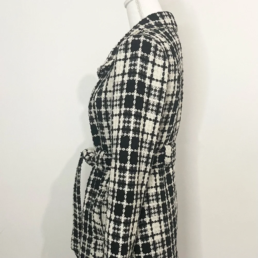 SOLD—LOVESTITCH TWEED TRENCH COAT | SIZE: M - Picture 4 of 8